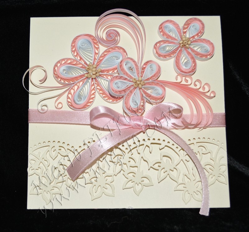 Розово  Ръчно изработена картичка с квилинг