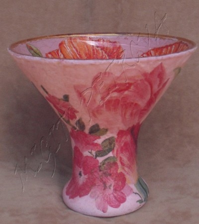 Малка ваза с двоен декупаж